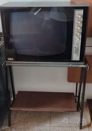 Televisore antico Seleco