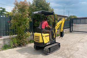 E144 Miniscavatore 8 q Eurodig allargabile