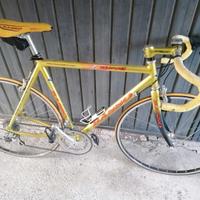 bici da corsa marca Basso 