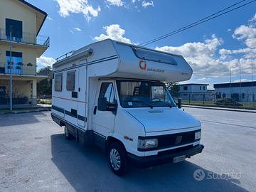 C. INTERNATIONAL FIAT DUCATO 2.5 D 6 posti