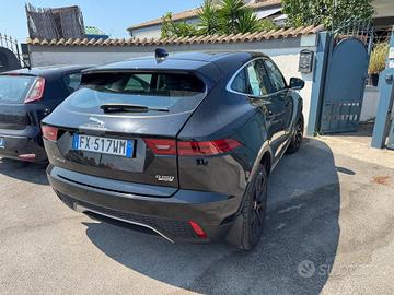 Suv Jaguar E-Pace x540 nera