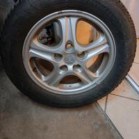 Gomme invernali 215/60 r16 e cerchi in lega