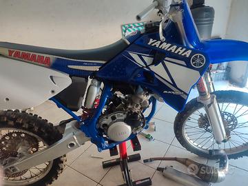 Yamaha cross YZ125 ( TZR )
