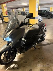 XMAX 250