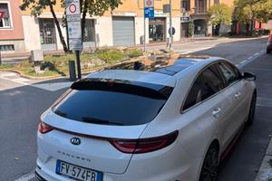 Kia proceed gt
