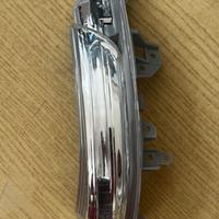 Lampeggiante freccia SX  Toyota iQ