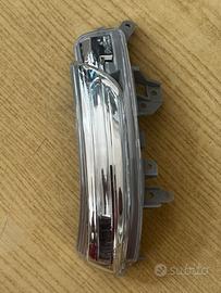 Lampeggiante freccia SX  Toyota iQ