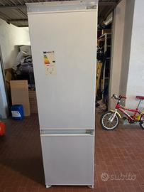 Frigo da  incasso in perfette condizioni