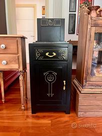 Mobiletto nero e pietra granito