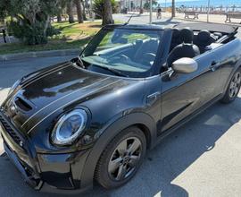 Mini 2.0 Cooper S Cabrio Yours Trim