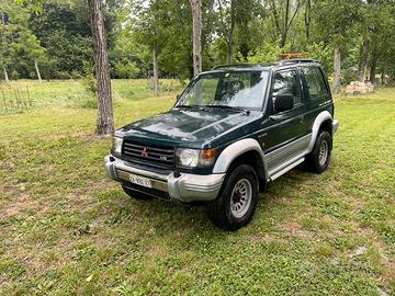 Pajero 3.5 208cv