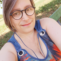 Cameriera barista donna pulizie