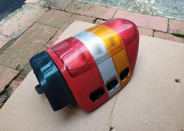 fanalino posteriore Destro frontera