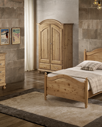 Camera da letto rustica in legno di abete