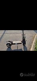 Monopattino elettrico laotie t30