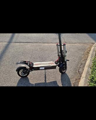 Monopattino elettrico laotie t30