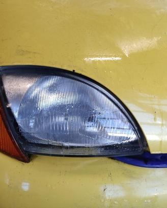 Proiettore destro FIAT SEICENTO del 1999