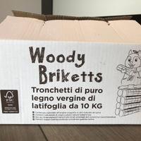 tronchetti Bricchetti in legno per stufe e  10 kg