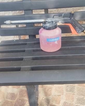 Spruzzatore per compressori