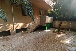 Appartamento in Via Domenico Russo con giardino
