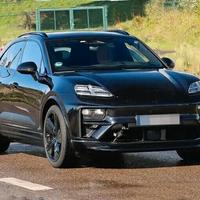 Ricambi per posche macan elettrica 2024 DISPONIAMO