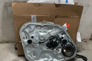 Pannelli anteriori dx e sx completi della Hyundai