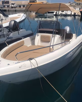 Barca Open Allegra con motore Honda BF 40E LRT