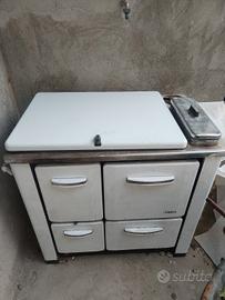 Stufa per cucina a legna/gas