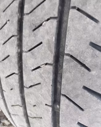 Gomme 215/65/R16  109/107 T