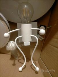 Lampada applique omino