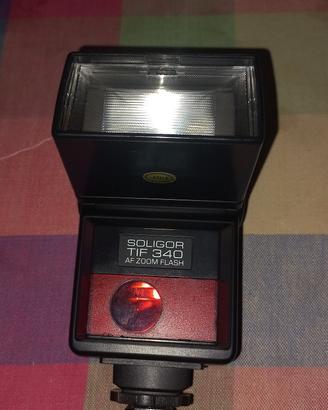 Flash marca Soligor