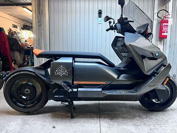 Bmw CE 04