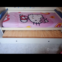 Struttura letto e anta armadio