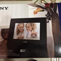 Digital photo frame