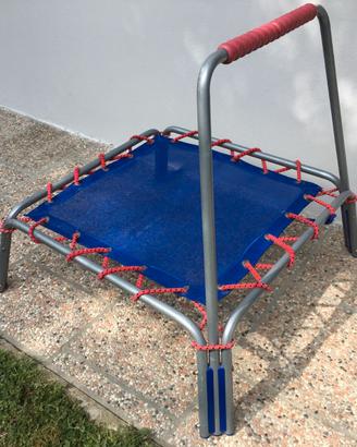 Trampolino elastico per bambini