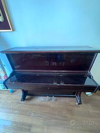 Pianoforte da parete