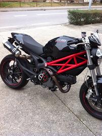 Ducati Monster 1100