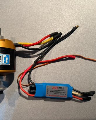 Motore Brusshless AXI per Aereo Rc
