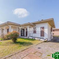 Valle Salimbene / Centro