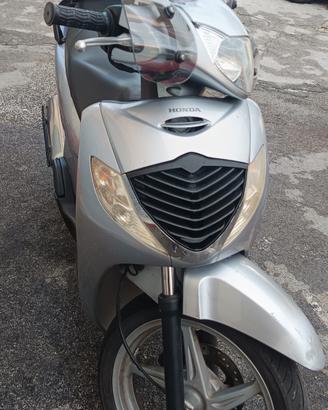 HONDA SH 150