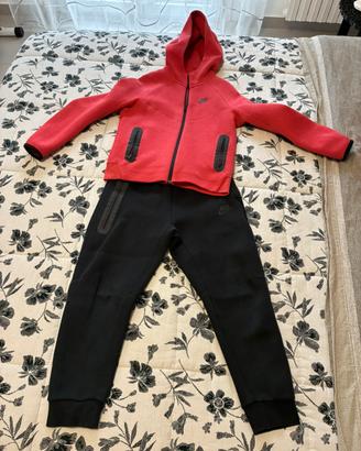 Tuta tech nike rosso nero