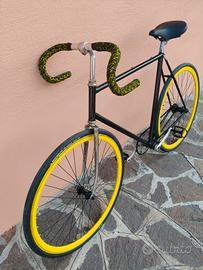 bicicletta contropedale.