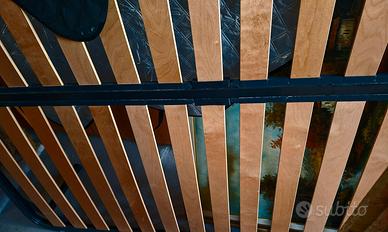 Rete ortopedica doghe in legno matrimoniale.