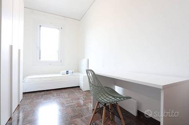 Stanza in appartamento di 145 m² a Vicenza