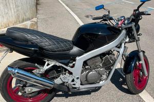 Hyosung Motors 125 cc