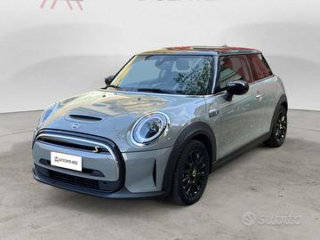 MINI Cooper SE Essential