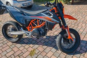 Ktm 690 smc-r  A2