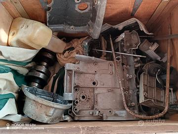 Suzuki moto, vari pezzi motore e altro