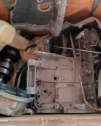 Suzuki moto, vari pezzi motore e altro