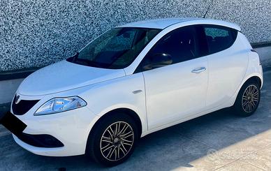 Lancia Ypsilon 1.2 69 CV Gold S&S  5 porte